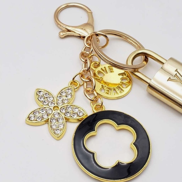 Louis Vuitton Lock & Unbranded Charm Keychain - Picture 2 of 2